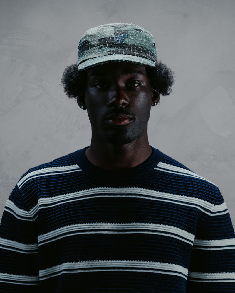 NAVY KNIT STRIPED TEE