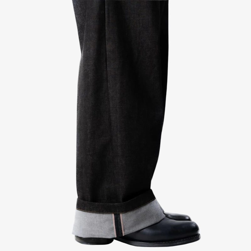 BLACK BAGGY RAW SELVEDGE DENIM