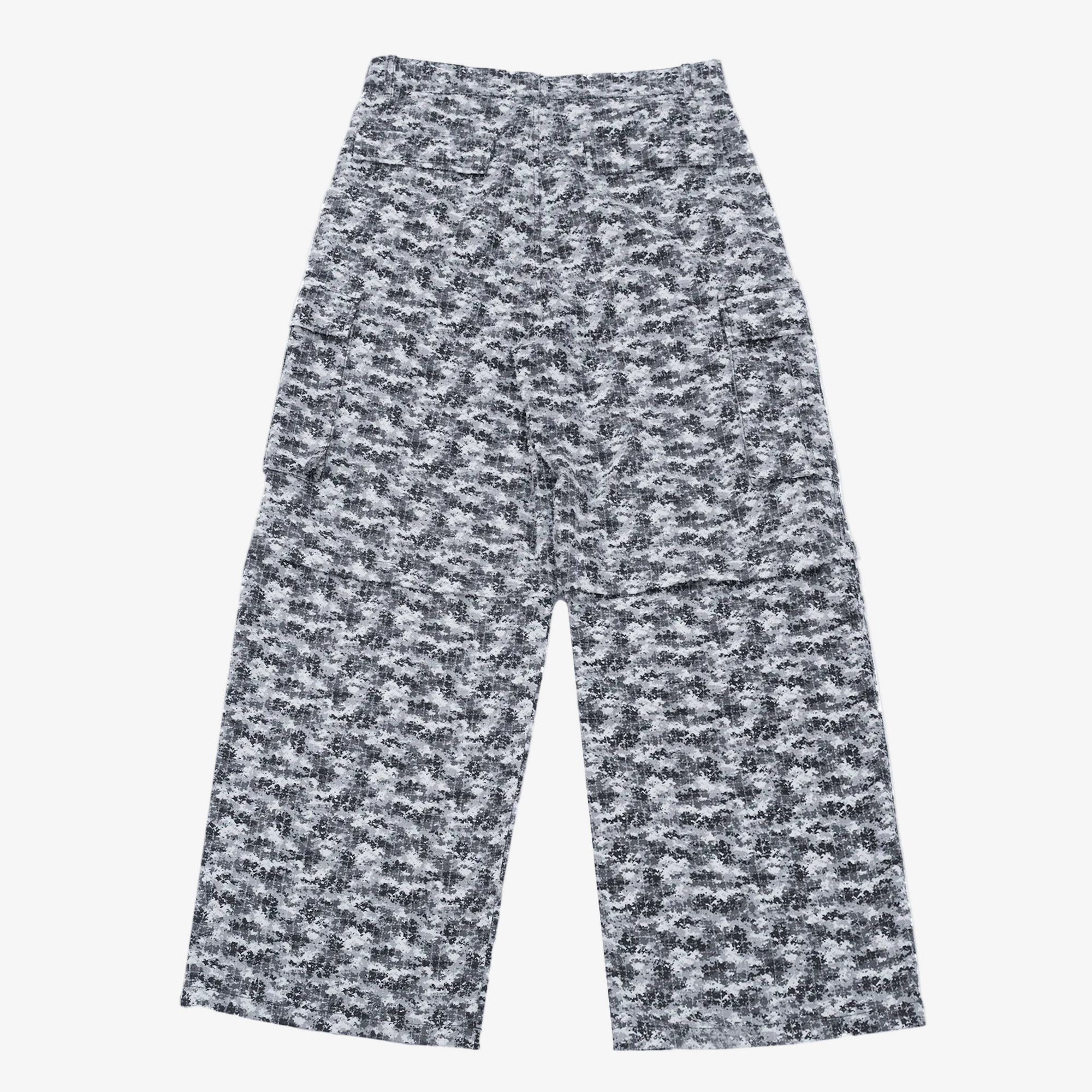 DIGI CAMO NEEDLEPUNCH CARGOS
